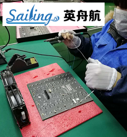 苏州英舟航携点胶机/自动焊锡机工程师,走进嘉兴三思光电LED显示屏生产厂家